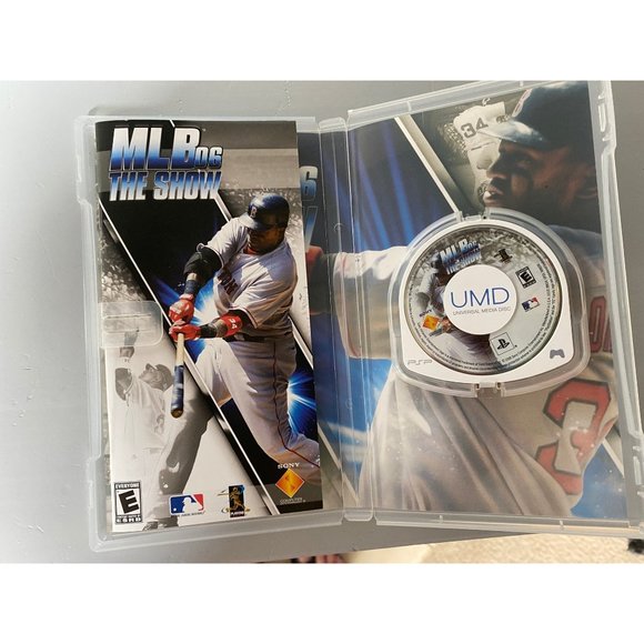 PSP MLB THE SHOW '06 COMPLETE - Picture 2 of 2